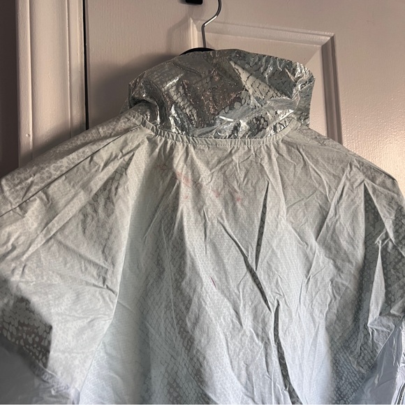 FP Movement by Free People metallic Blue lightweight windbreaker short set - Picture 13 of 15